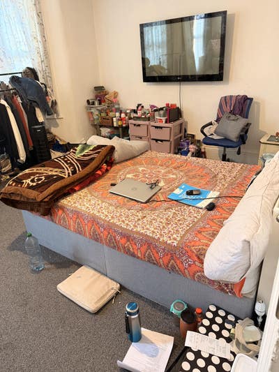 🏠 **Room Sharing Available – Girls Preffered** 👩🏻✨ Main Photo