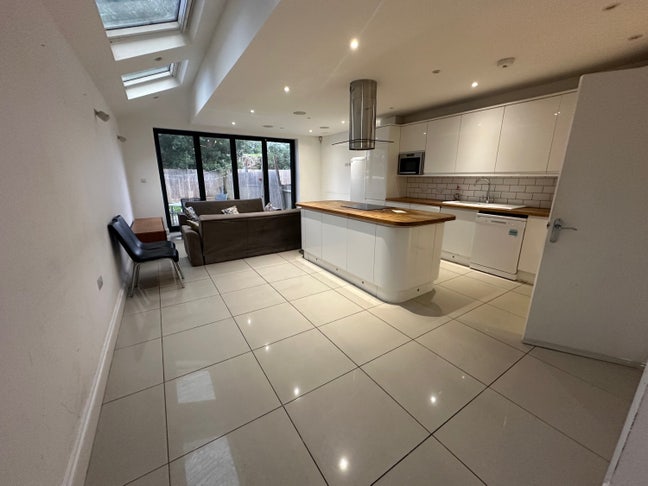 Stunning  Fuly Furnised 6 Bed House Peckham Main Photo