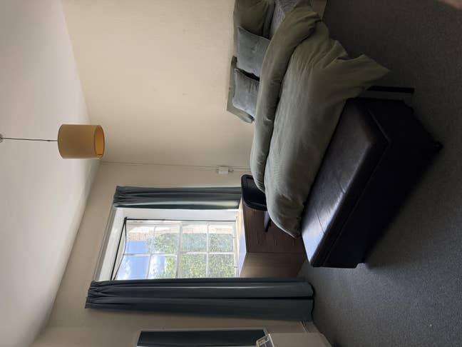 Whole flat, Edinburgh Southside — 7 weeks only Main Photo