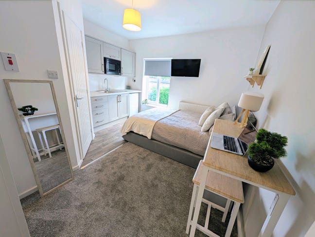 Brand new studio flats  near train station  Main Photo