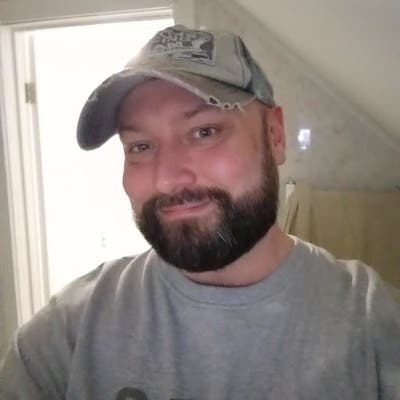 Professional Male seeks a double room Main Photo