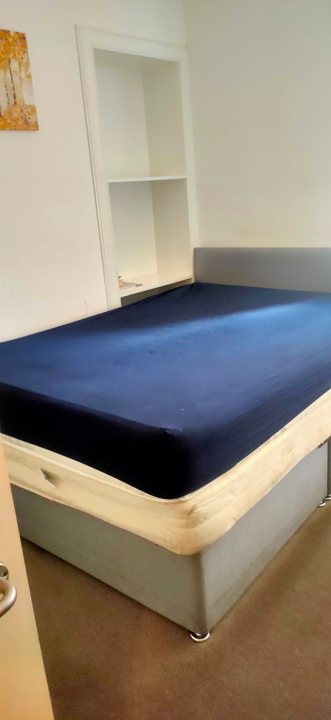 Room available in a Sharing Flat  Main Photo