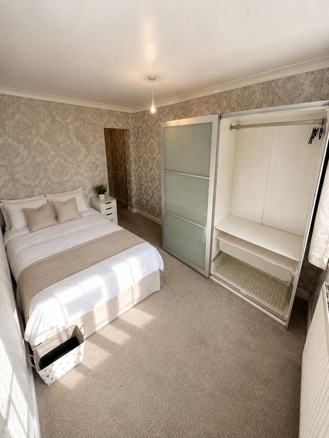 Spacious Double Room | Bills Included Main Photo