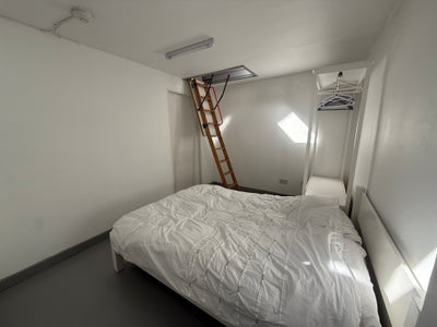 Bermondsey Room let  Main Photo