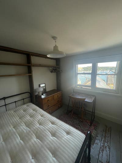 Double bedroom in Falmouth Old High Street   Main Photo