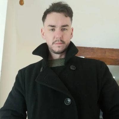 Looking for flat or house share Main Photo
