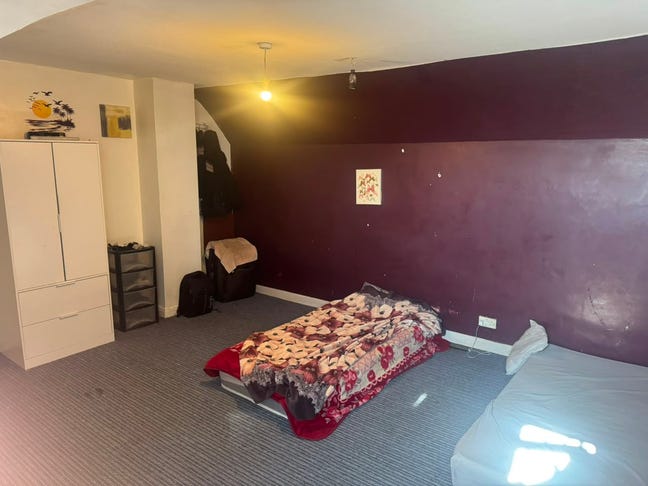 Modern Double Room to Share  &pound;350pcm Sutton/Morden Main Photo