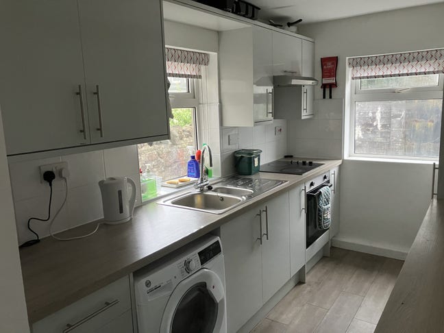 Large Double Room in Mount Pleasant Main Photo