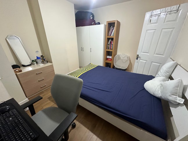 Furnished double room in Se9 Main Photo