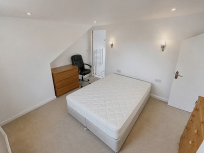 *En-suite Double Room* Main Photo