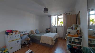 Short-Term 3-Month Sublet by Hammersmith Riverside Main Photo