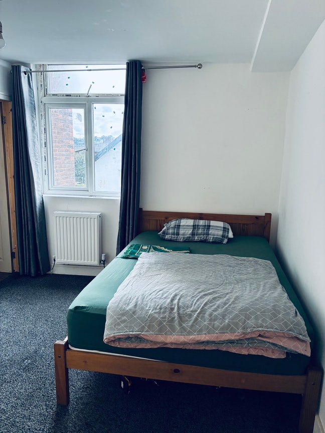 Room for rent  Main Photo