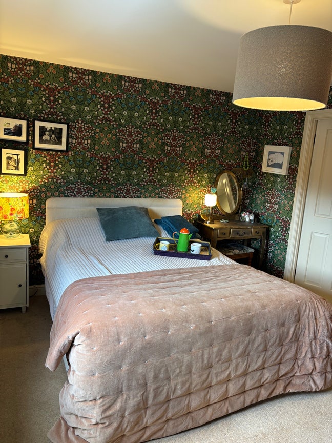 Pretty en suite room in central Frome  Main Photo