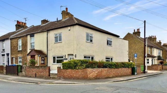 House Share- 4 Rooms Available with Parking  Main Photo