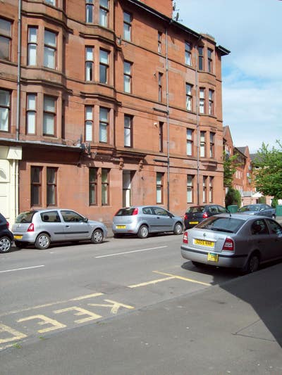 1 bedroom flat self contained on first floor for 1 Main Photo