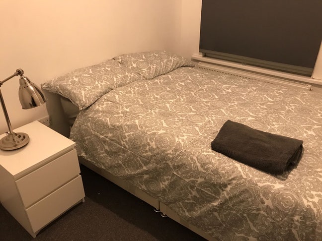 Double room  4bed house - student-professional  Main Photo