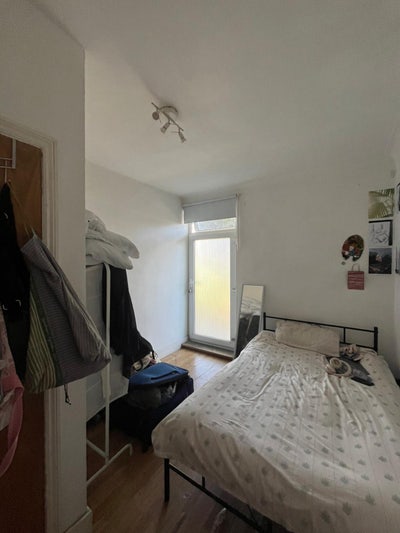One Room available in Brockley 6 Bed Houseshare Main Photo