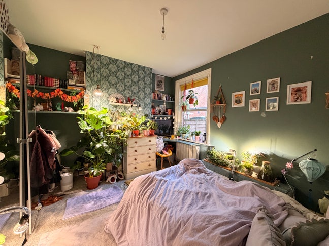 Double Room to Let. Working Profesionals Main Photo