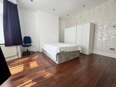 Double Room  to let Main Photo