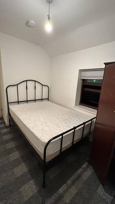 Room available for 575 pcm Main Photo