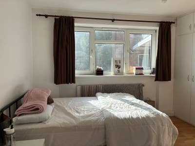 Room in 2-bed 1-bath Stockwell flat - &pound;1250pcm Main Photo