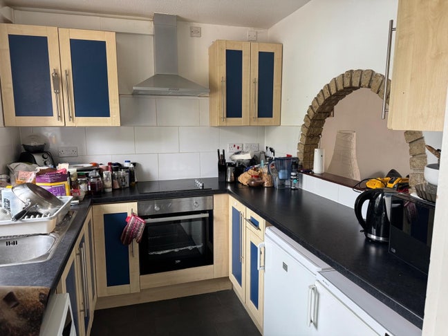 Double Room for rent near city centre  Main Photo