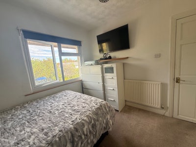Double room in family home Main Photo
