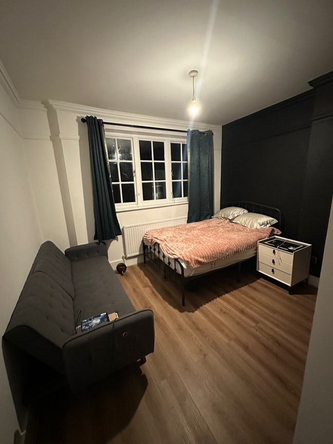 Large Double Room in Fitzrovia – &pound;250pw Main Photo