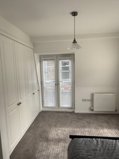 Bright Double Room in Rochester - Bills Included Main Photo