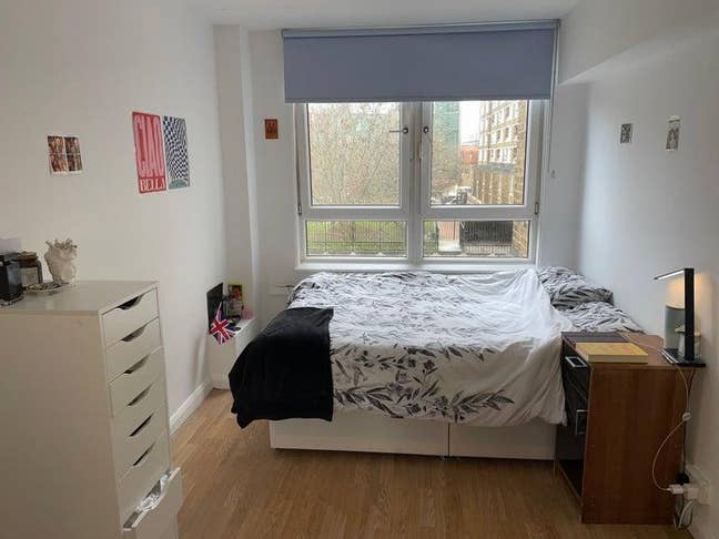 Spacious double in the City (Old Street Station) Main Photo