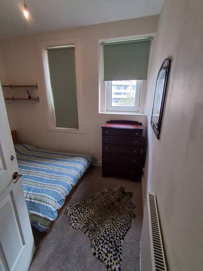 Double bedroom available in two-bed flat in Leith  Main Photo