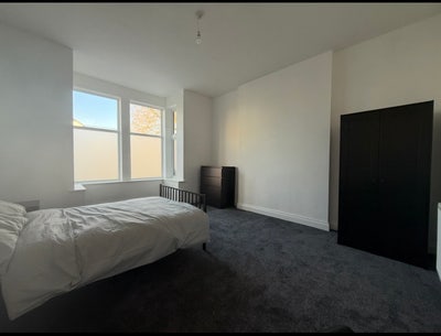 1  NEW house share room in Paignton available NOW Main Photo