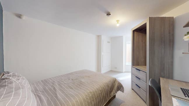 1 Student Room Left Main Photo