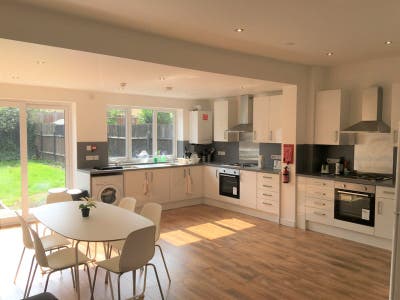  ☀️Top Ensuite Room Beautiful House ☀️ Main Photo