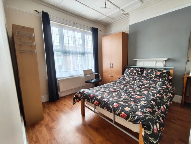 ******* Beautiful Room - HOUNSLOW West ******* Main Photo