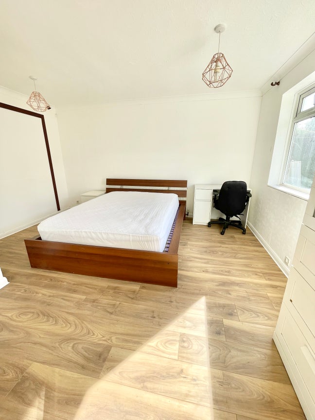 Room to Rent Strood Rochester Main Photo