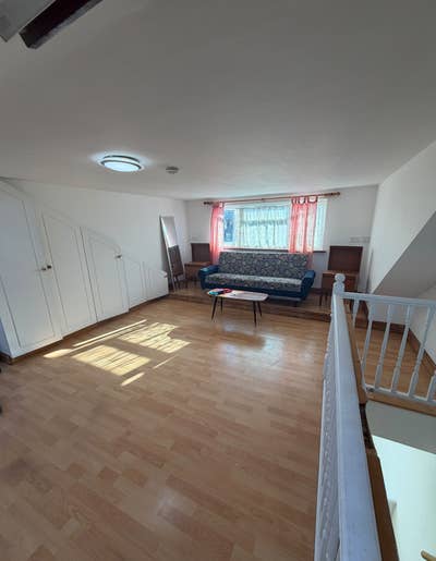 Rooms available in West Hendon Main Photo