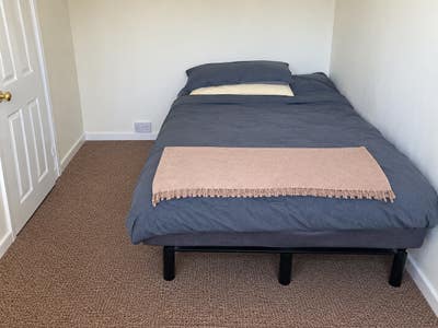 1 single room available  Main Photo
