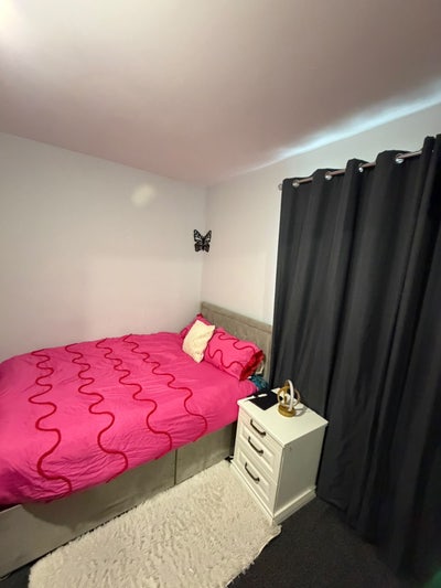 Double Bedroom to Rent Main Photo