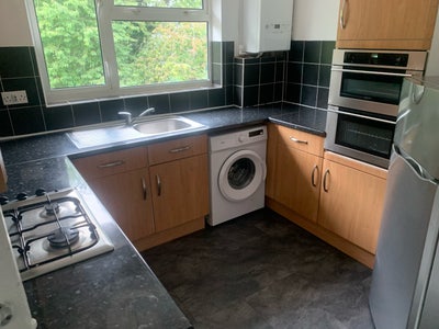 A lovely Double bedroom to let in North Watford  Main Photo