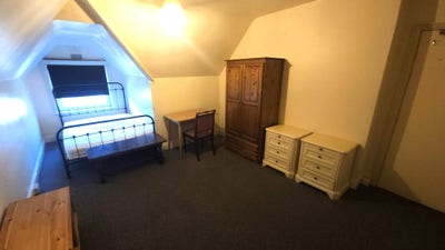 Double room Winton bills included   Main Photo