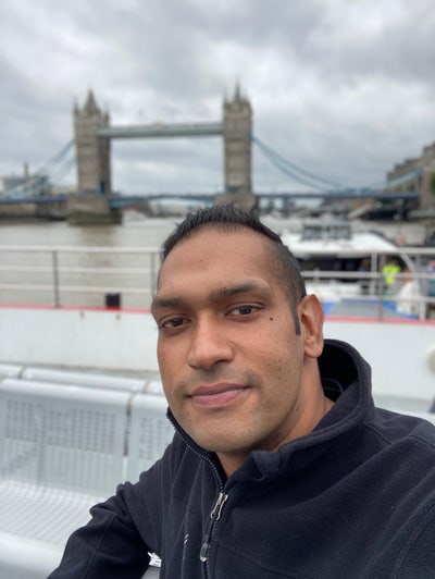 Professional male seeking long-term accommodation Main Photo