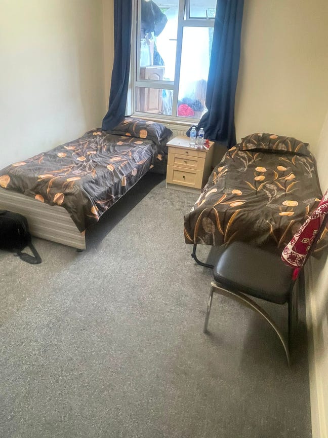 Beautiful Double Room – UB1 2QD Main Photo