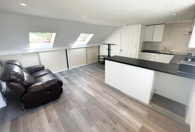 ***Four Bedroom Flat to Rent, N9*** Main Photo