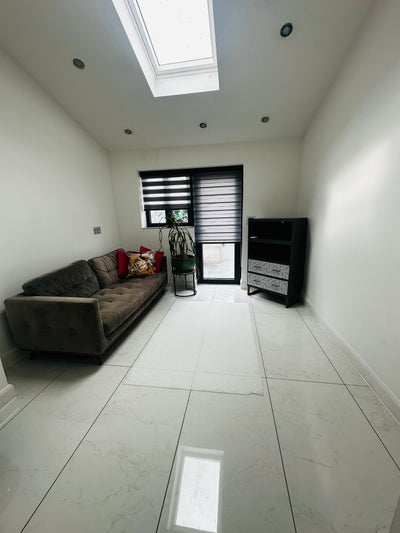 Double Room + Private Living Room & Bathroom | Par Main Photo