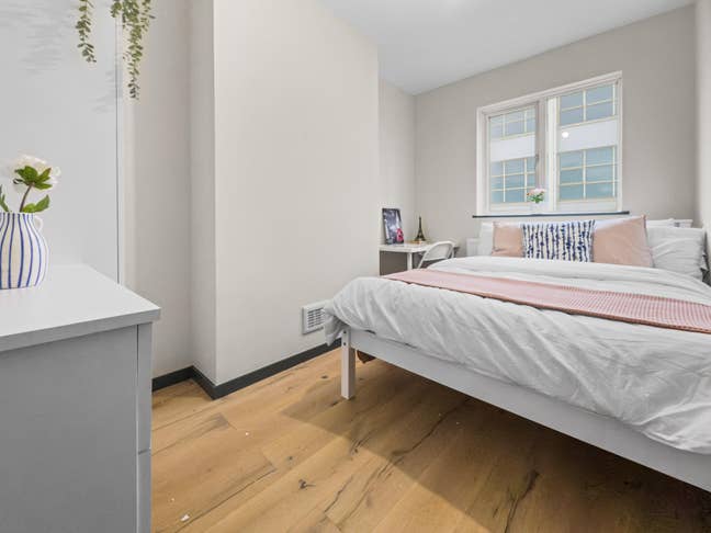 ✨Brick Lane  Zone 1 – Prime Central London ✨ Main Photo