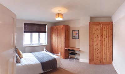 Well Located Double Room on Southmead Road  Main Photo