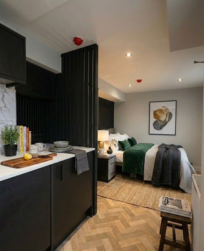 Comfortable, Convenient & All-Inclusive – STUDIO! Main Photo