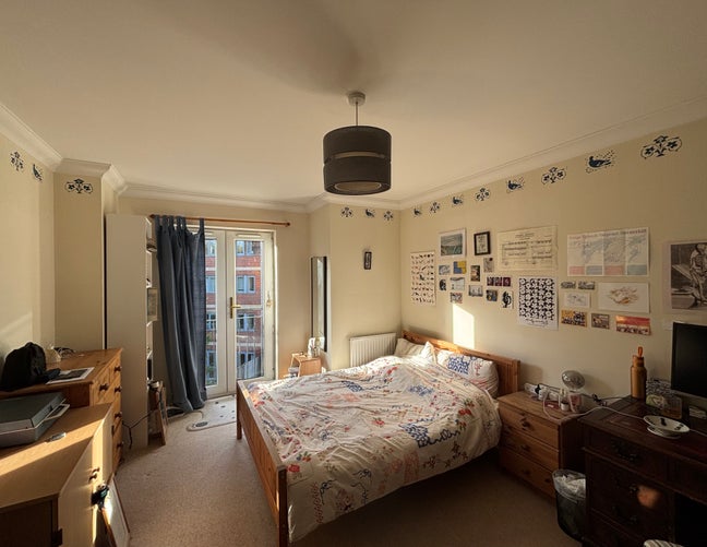Cozy & spacious double room in lovely flat Main Photo