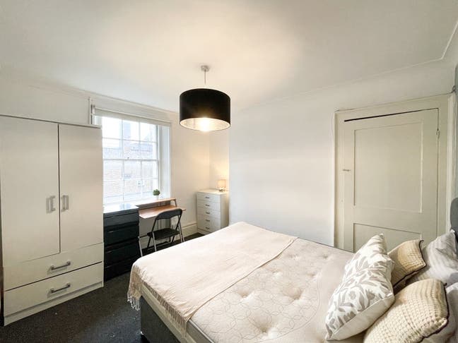 Awesome Double Room 2 Min Morning Crescent Main Photo